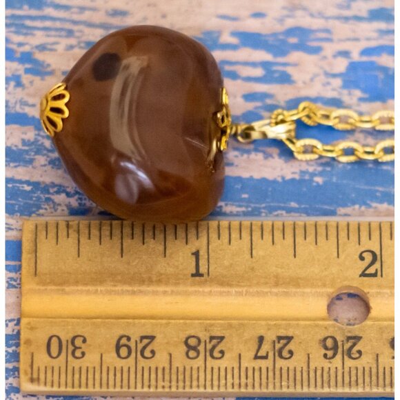 24 inch, Vintage Brown Shiny Fruit Pendant Gold Tone Necklace - L32 - Picture 3 of 3